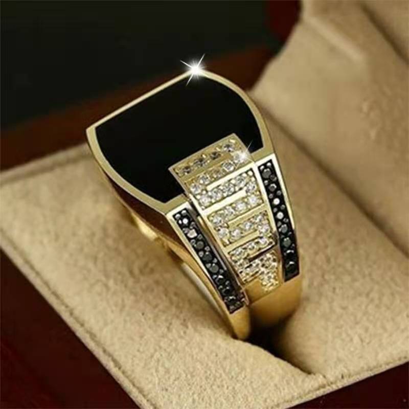 Vintage Ring With Black Gemstones Men's Fashion Ring