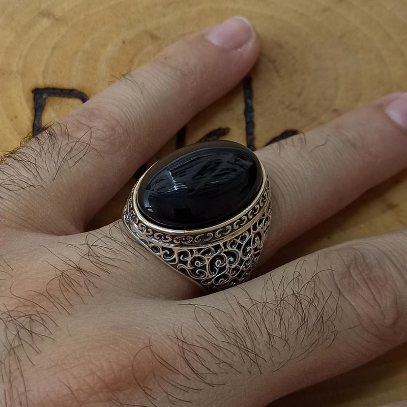 Men's New Fashion Domineering Large Ring Inlaid With Gemstones