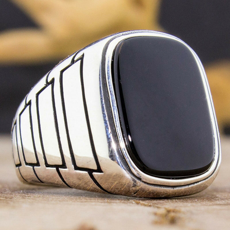 Vintage Ring With Black Gemstones Men's Fashion Ring